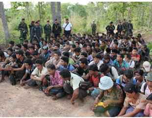 တရားမ၀င္ေ႐ြွႊ့ေျပာင္းလုပ္သားမ်ားကုိ ဖမ္းဆီးျပန္ပို့မည္ဟု ထိုင္းေၾကညာ