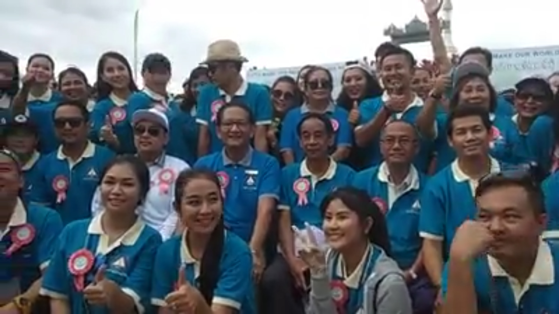 အပူပိုင္းေဒသ ေခ်ာက္​ၿမဳိ႕တြင္  ႐ုပ္​ရွင္​အစည္​းအ႐ုံးႏွင့္ ေဒသခံမ်ား ပူး​ေပါင္​းသစ္​ပင္​စိုက္​​