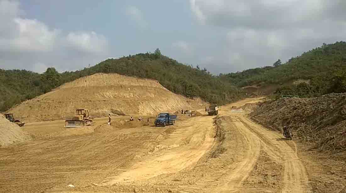 ​ေဘာဓိကုန္​း​ေက်း႐ြာသားမ်ား လယ္ေျမေလ်ာ္ေၾကး ေတာင္းဆုိ