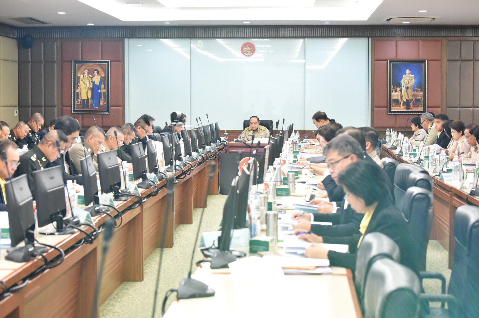 ထိုင္းေရာက္ေရႊ႕ေျပာင္းလုပ္သားမ်ား ေနရင္းႏိုင္ငံျပန္စရာမလိုဘဲ အမ္အိုယူကတ္လုပ္ႏိုင္မည္