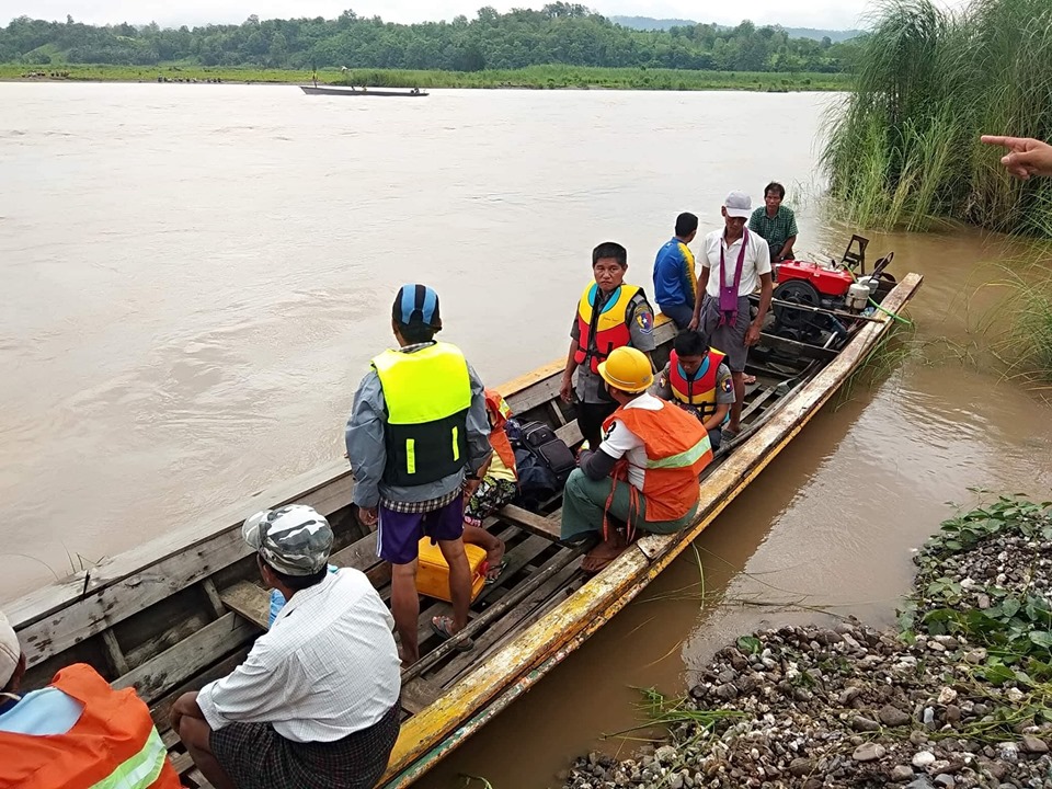 မင္းတုန္းၿမိဳ႕နယ္တြင္ စက္ေလွတိမ္းေမွာက္မႈေၾကာင့္ ေက်ာင္းသူ ၄ ဦး ေပ်ာက္ဆုံးေန