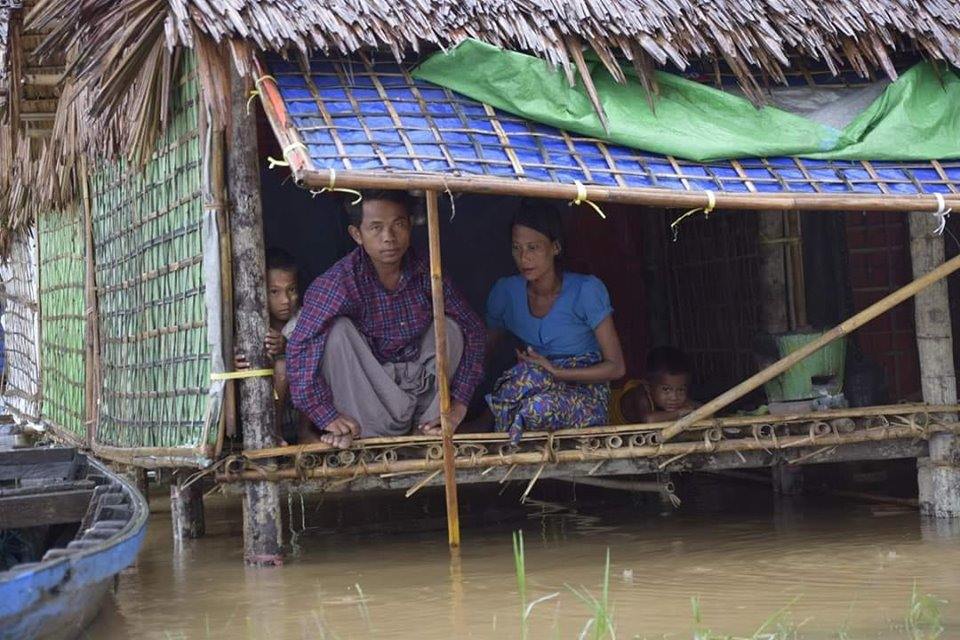 ေျမာက္ဦးက တိမ္ညိဳစစ္ေဘးေရွာင္စခန္းေရနစ္ျမဳပ္၍ အေရးေပၚေျပာင္းေရႊ႕