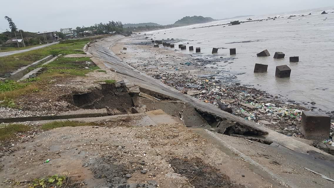 ရန္ကုန္ - ေက်ာက္ျဖဴ ကားလမ္းက ဒီေရလိႈင္းကာမ်ား အခ်ိန္မီ ျပင္ဆင္ရန္ လိုအပ္ေန