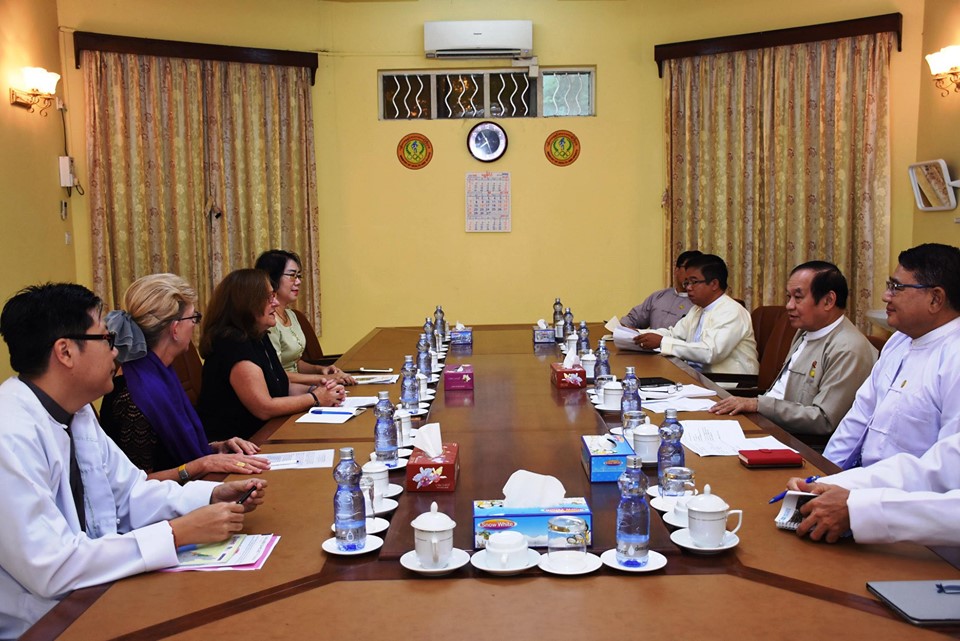 အေမရိကန္က ျမန္မာကိုေပးေနသည့္ က်န္းမာေရးအကူအညီအခ်ဳိ႕ ရပ္ဆိုင္းမည္ 