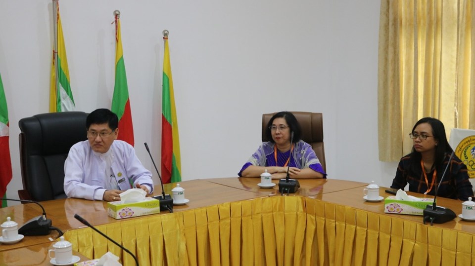 အြန္လိုင္းက တရားမ၀င္ ေရာင္းခ်သည့္  H1N1 ကာကြယ္ေဆးမ်ား FDA သတိေပး