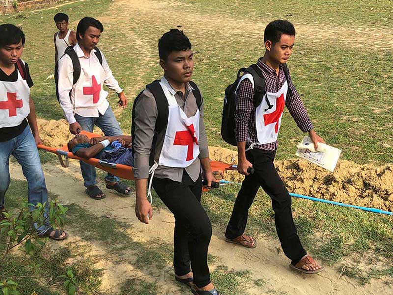 ဘူးသီး​ေတာင္​ၿမိဳ႕နယ္၌ တိုက္​ပြဲအၾကား ပိတ္​မိ​ေနသူ ၁၁ ဦးကို အိုင္စီအာစီ ကယ္​ထုတ္​