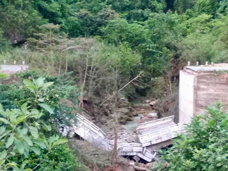 သိန္နီ-ကွမ်းလုံ လမ်းပေါ်က တံတား၂ စင်း ဖျက်ဆီးခံရ