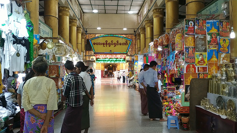 မဟာမုနိဘုရားကြီးတွင် ၁ လခွဲအတွင်း နိုင်ငံခြားသားများထံမှ ဝင်ကြေး သိန်း ၁၂၀၀ ကျော်ရရှိ