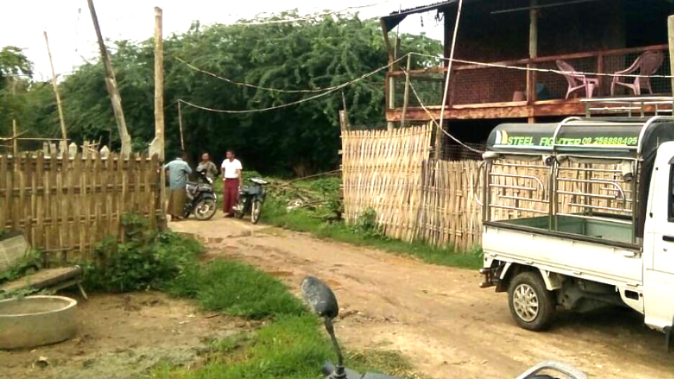 အငြိမ်းစားရဲတပ်ကြပ် ၁ ဦး ဗွက်အိုင်ထဲက ဝါယာကြိုးကိုင်မိ၍ ဓာတ်လိုက်သေဆုံး
