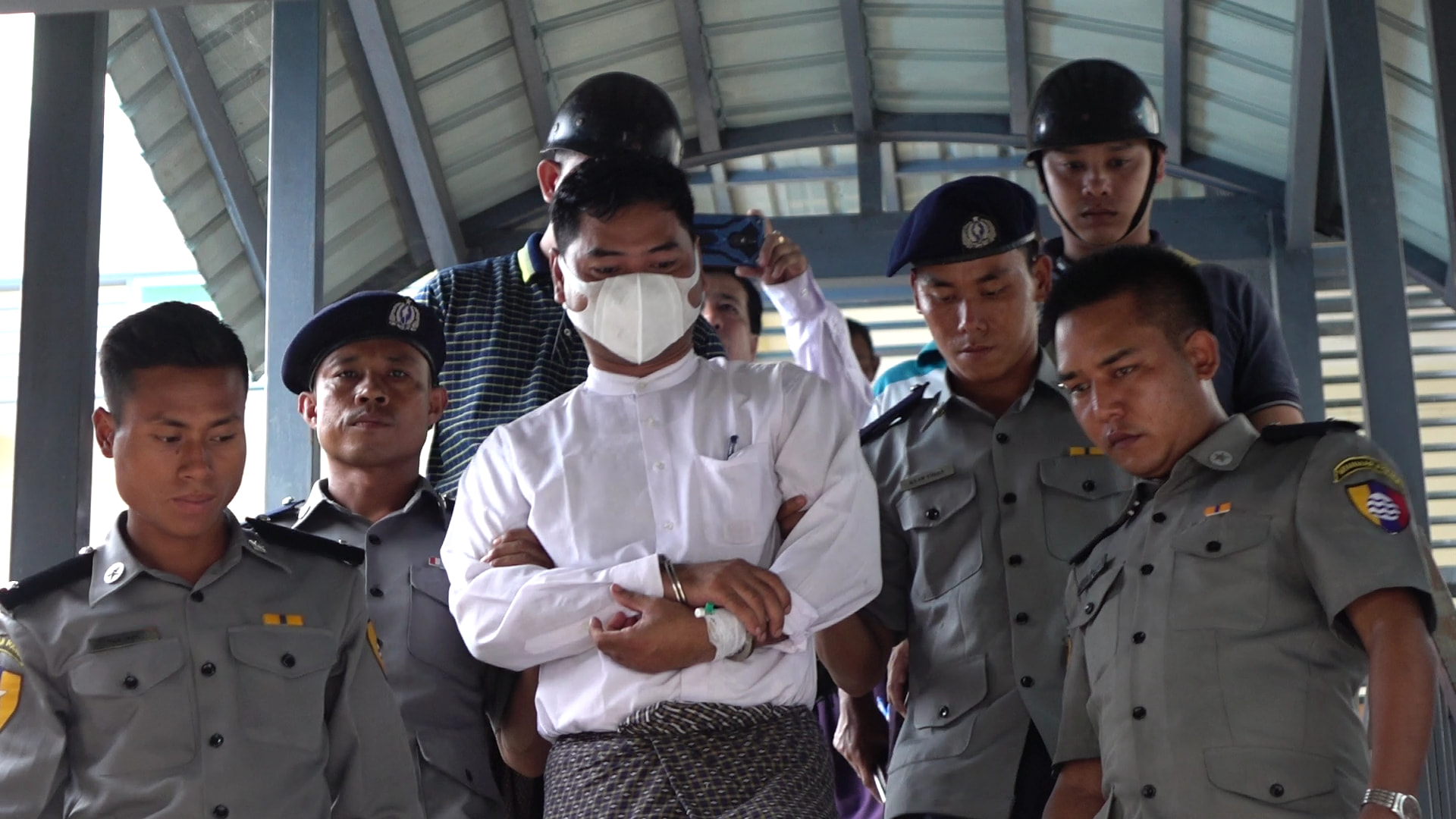 ဧရာဝတီတိုင်းလွှတ်တော် ဒုဥက္ကဋ္ဌဟောင်း၏ ကျန်းမာရေးအာမခံ ဆရာဝန်ခေါ်စစ်ဆေးရန်အမိန့်ချ
