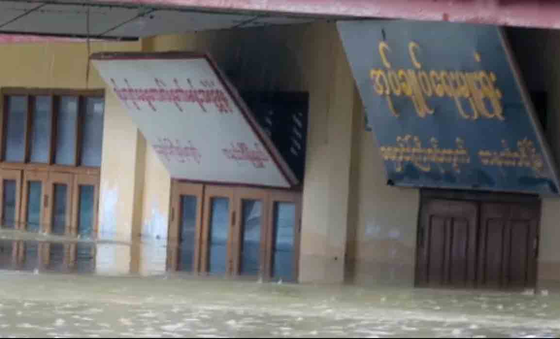 တနင်္သာရီမြစ်ရေ စိုးရိမ်ရေမှတ်ကို ပြန်လည်ကျော်လွန် ကယ်ဆယ်ရေးစခန်း ၅ ခုဖွင့်လှစ် 