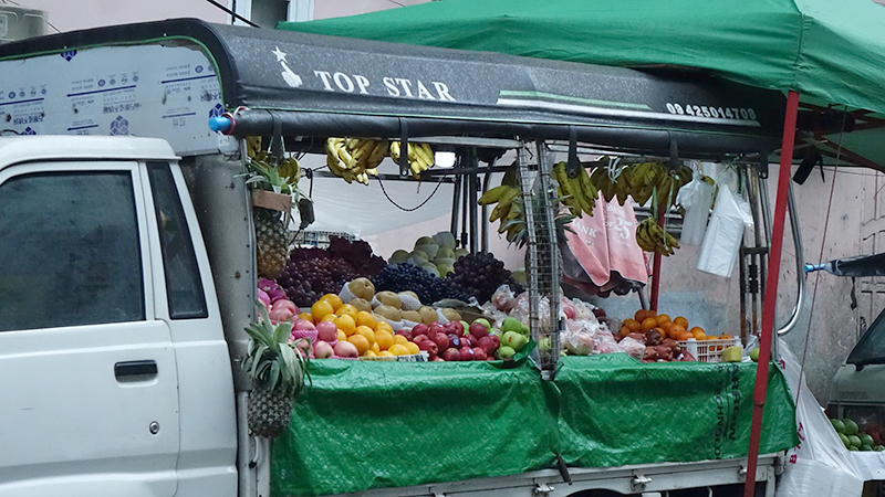 ရန်ကုန်မြို့တွင်း ကားဖြင့်လှည့်လည် စျေးရောင်းချသူများကို စစ်ဆေးအရေးယူမည်