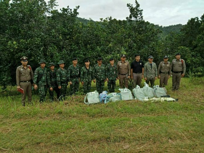 ထိုင်း-မြန်မာနယ်စပ်တွင် ထိုင်းစစ်တပ်နှင့်မူးယစ်ဆေးသယ်သူများ ပစ်ခတ်မှုဖြစ်၊ စိတ်ကြွဆေးများ ဖမ်းမိ