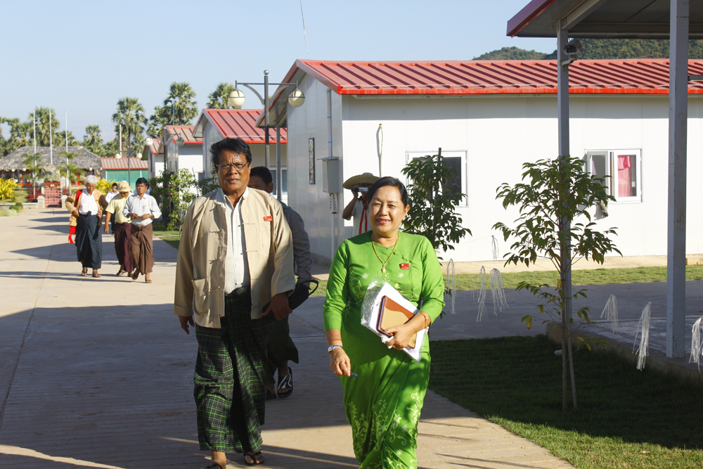 ပညာ႐ွင္အဖြဲ့ လက္ပန္းေတာင္းစီမံကိန္းတြင္ စစ္ေဆးမႈ စတင္