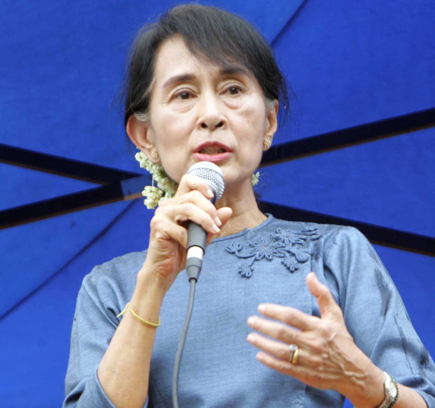 ေဒၚေအာင္ဆန္းစုၾကည္၏ ၂၀၁၃ နွစ္သစ္ကူး ဆုေတာင္း