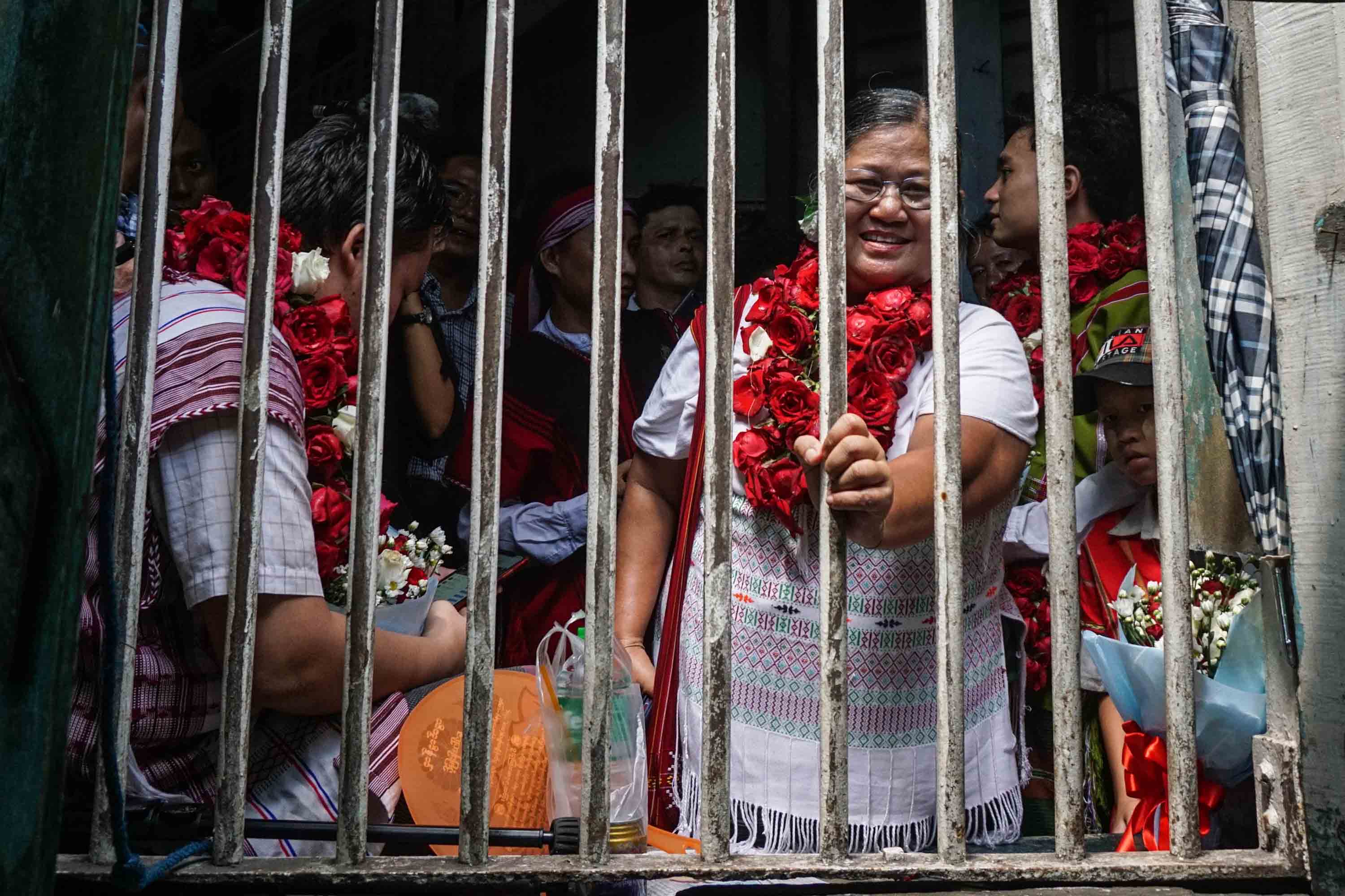 နော်အုန်းလှနှင့် ကရင်လူငယ် ၂ ဦးကို ထောင်ဒဏ် ၁၅ ရက် အမိန့်ချ