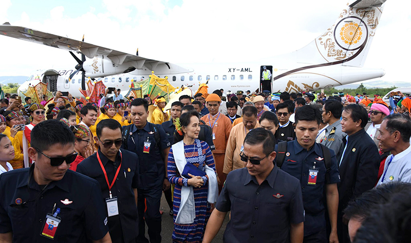 ဒေါ်အောင်ဆန်းစုကြည် အင်းလေးဒေသသို့ သွားရောက်လေ့လာ