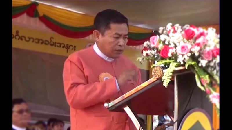 ဆရာမများအပေါ် ပြောကြားခဲ့မှုနှင့်ပတ်သက်၍ ပဲခူးတိုင်းဝန်ကြီးချုပ်အား အရေးယူပေးရန် တောင်းဆို