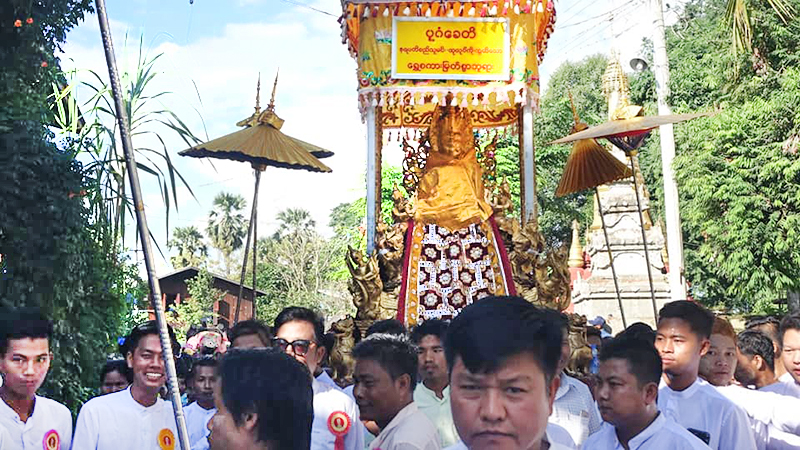 မင်းကင်းမြို့ရဲ့အထင်ကရ ရွှေစကားဘုရားပွဲ (ဓာတ်ပုံ)