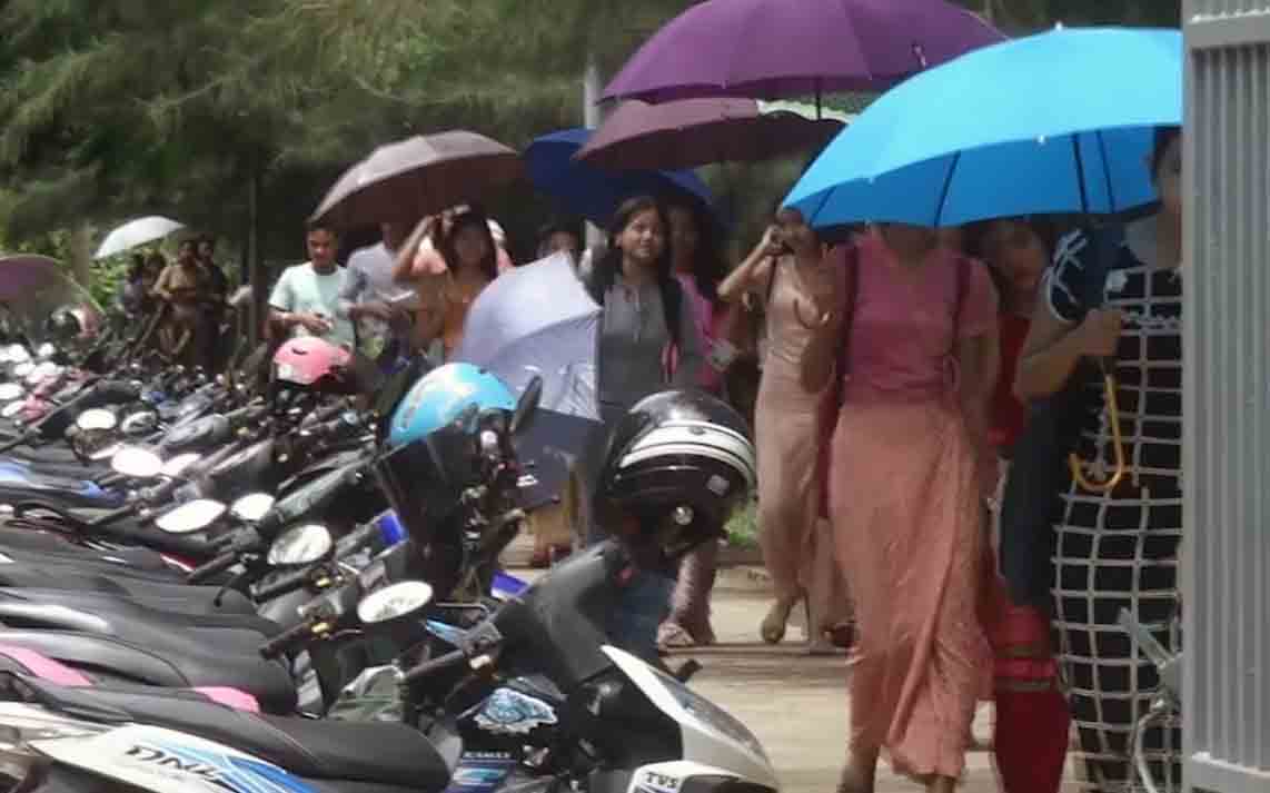 ရခိုင်စစ်ဘေးရှောင် တက္ကသိုလ်ကျောင်းသားများ ပညာဆင်သင်ကြားနိုင်ရေး ထောက်ပံ့