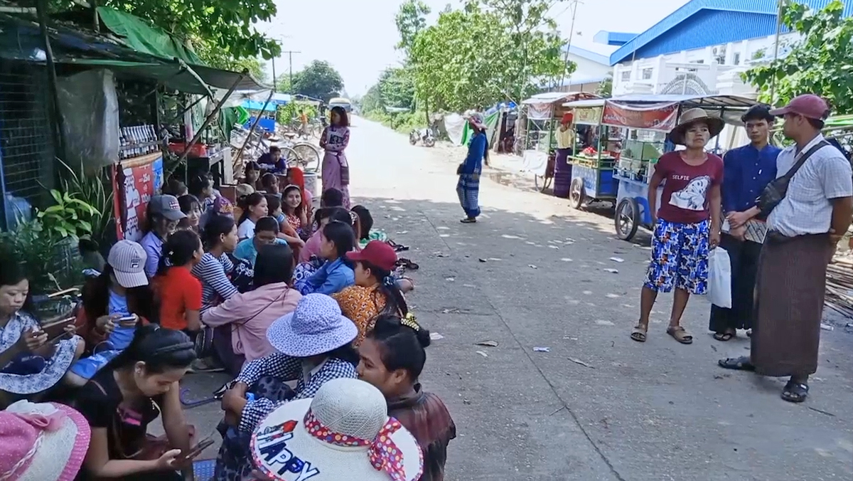 ရက်မှန်ကြေးနှင့်ဥပဒေပါ အခွင့်အရေးများရရှိရန် အထည်ချုပ်အလုပ်သမားများ တောင်းဆို