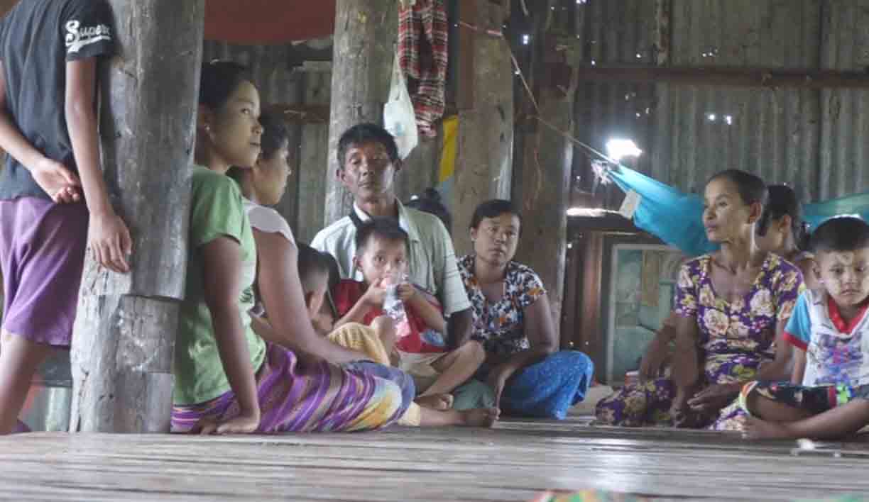 တိုက်ပွဲရှောင်ရွာသား ၁၆၀ ကျော် မြေပုံမြို့ ဘုန်းတော်ကြီးကျောင်းတွင် ခိုလှုံနေ 