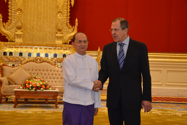 ျမန္မာအေပၚ ဒဏ္ခတ္ပိတ္ဆုိ့မႈေတြရပ္ဖို ့ ႐ု႐ွားနိုင္ငံျခားေရး၀န္ၾကီးေတာင္းဆုိ