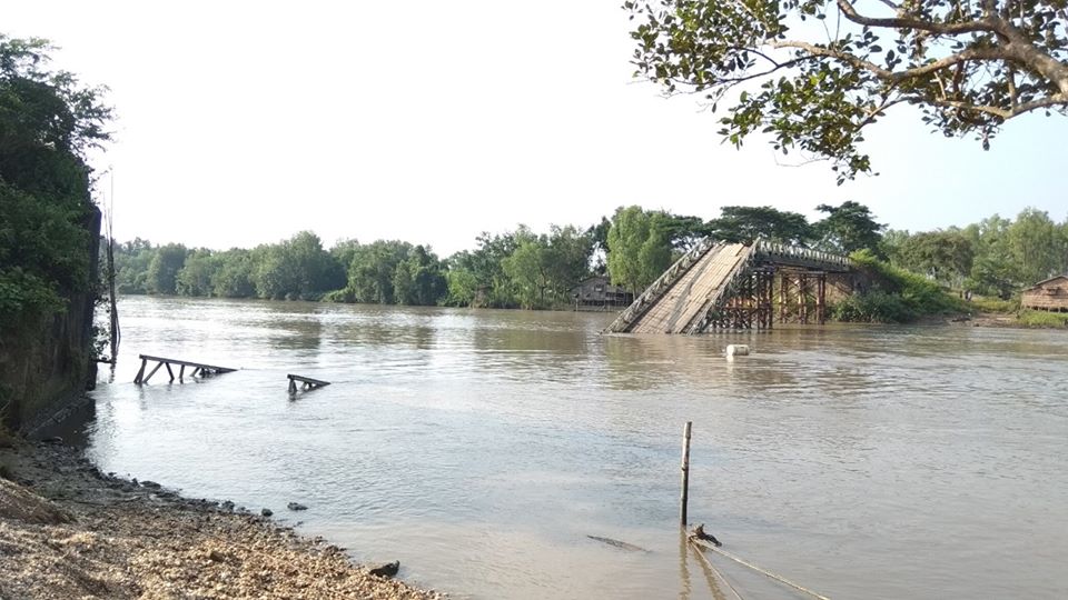ဖျာပုံ-အမာကားလမ်းပေါ်က တံတား ကုန်ကားဖြတ်မောင်းစဉ် ကျိုးကျ
