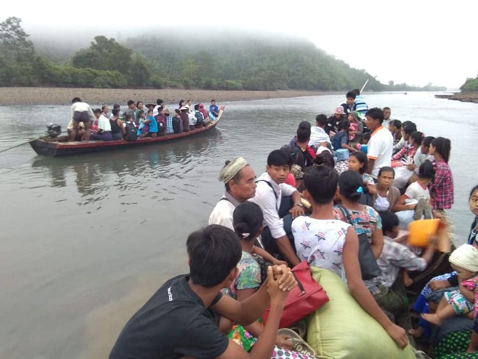 မြေပုံမြို့နယ် ယောချောင်းဒေသက ရွာသား ၅၀၀ ခန့်မြို့ပေါ်ကို ထွက်ပြေးလာ