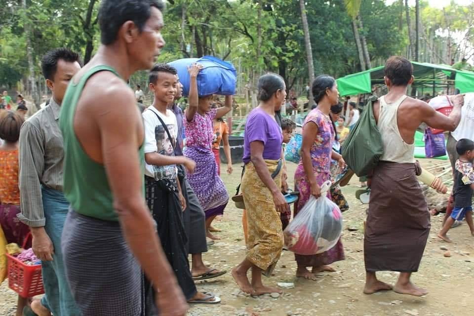 ပစ်ခတ်သံများကြောင့် ပုဏ္ဏားကျွန်းမြို့နယ် သြရမကျေးရွာသားများ ရွာလုံးကျွတ်ထွက်ပြေး