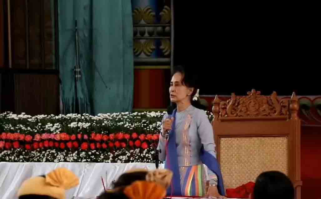 တွေ့ဆုံပွဲကျင်းပရာတွင် ပြည်သူကို လွတ်လပ်စွာလာရောက်ခွင့်ပြုရန် အတိုင်ပင်ခံပုဂ္ဂိုလ်တိုက်တွန်း  