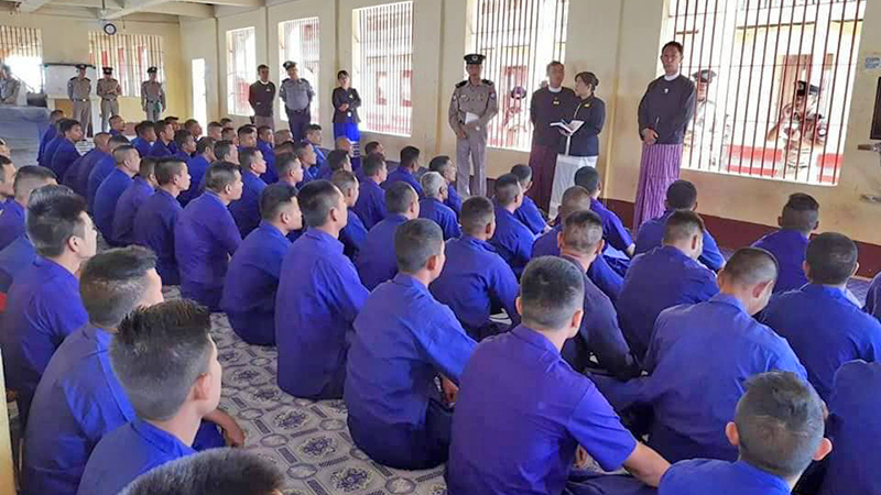 ကော့သောင်း ရဲအချုပ်ခန်းနဲ့ အကျဉ်းထောင်ကို တိုင်းတရားသူကြီး စစ်ဆေး
