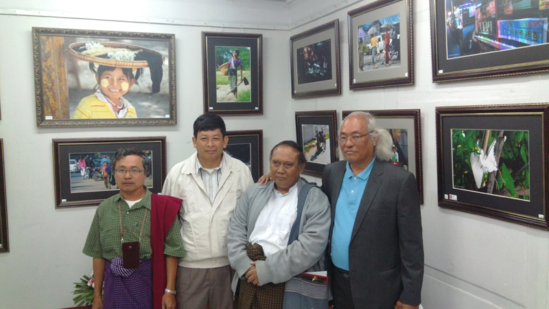 ႐ုန္းကန္ေနသည့္ အသက္၀ိညာဥ္မ်ား တကိုယ္ေတာ္ဓာတ္ပံုျပပြဲ
