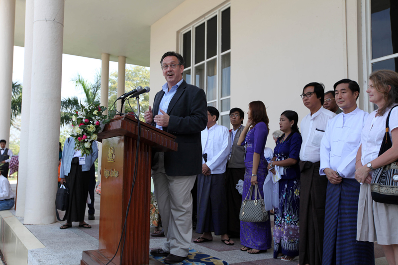 ပထမဆံုး နုိင္ငံတကာ စာေပပြဲေတာ္ ရန္ကုန္တြင္ က်င္းပ