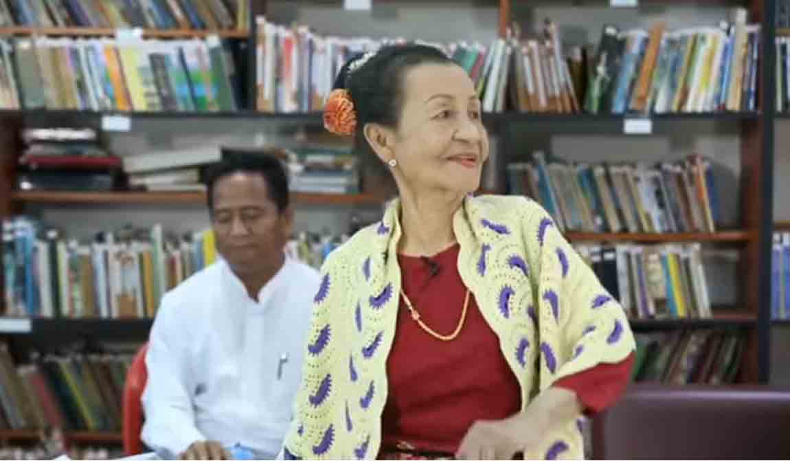 အသက် ၈၀ ကျော် အငြိမ့်မင်းသမီးကြီး ရွှေလိပ်ပြာ ဒေါ်အေးကြည်ရဲ့ အကအလှအွန်လိုင်းပေါ် နာမည် ကြီးနေ(ရုပ်သံ)