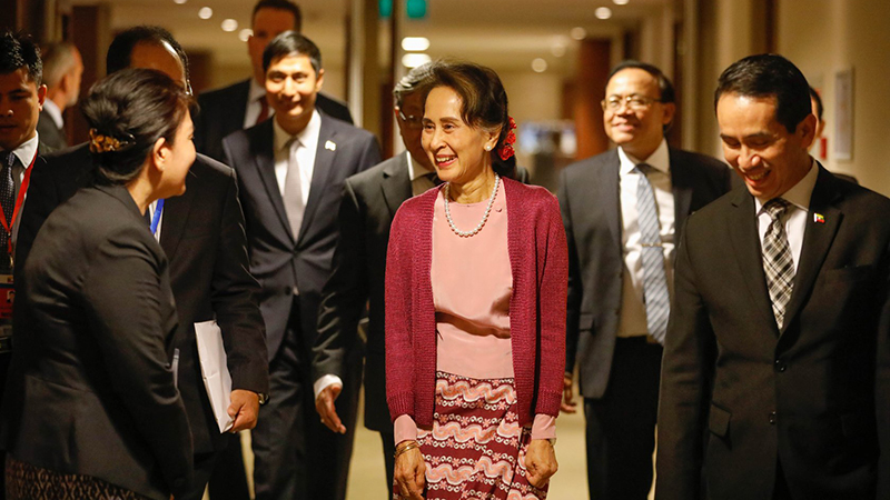 အမှန်တကယ် လိုအပ်ချိန်တွင် ဝိုင်းဝန်းရပ်တည်ပေးသည့်အတွက် အမြဲအမှတ်ရနေမည်ဟု အတိုင်ပင်ခံပြော