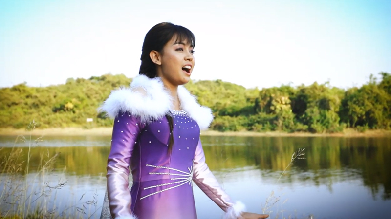 အလှမယ် ဝိုင်းလေး သီဆိုသည့် Frozen 2 ရုပ်ရှင်ဇာတ်ဝင်တေး(ရုပ်သံ)
