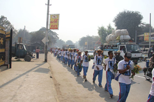 ျငိမ္းခ်မ္းေရးလမ္းေလွ်ာက္အဖြဲ့ မနၱေလးျမို့၀င္