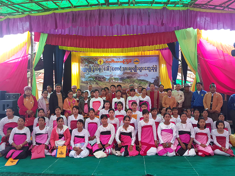 တောင်သားလူမျိုးများ တွေ့ဆုံပွဲကျင်းပ၊ လူမျိုးစုကုတ်နံပါတ် ရရှိရေး တောင်းဆို
