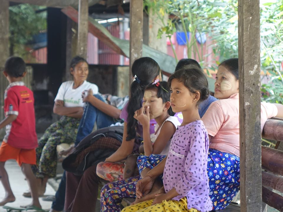 တိုက်ပွဲကြောင့် ရသေ့တောင် မကျည်းချောင်းတွင် ရွာသား ၅၀ ကျော်ပိတ်မိနေ