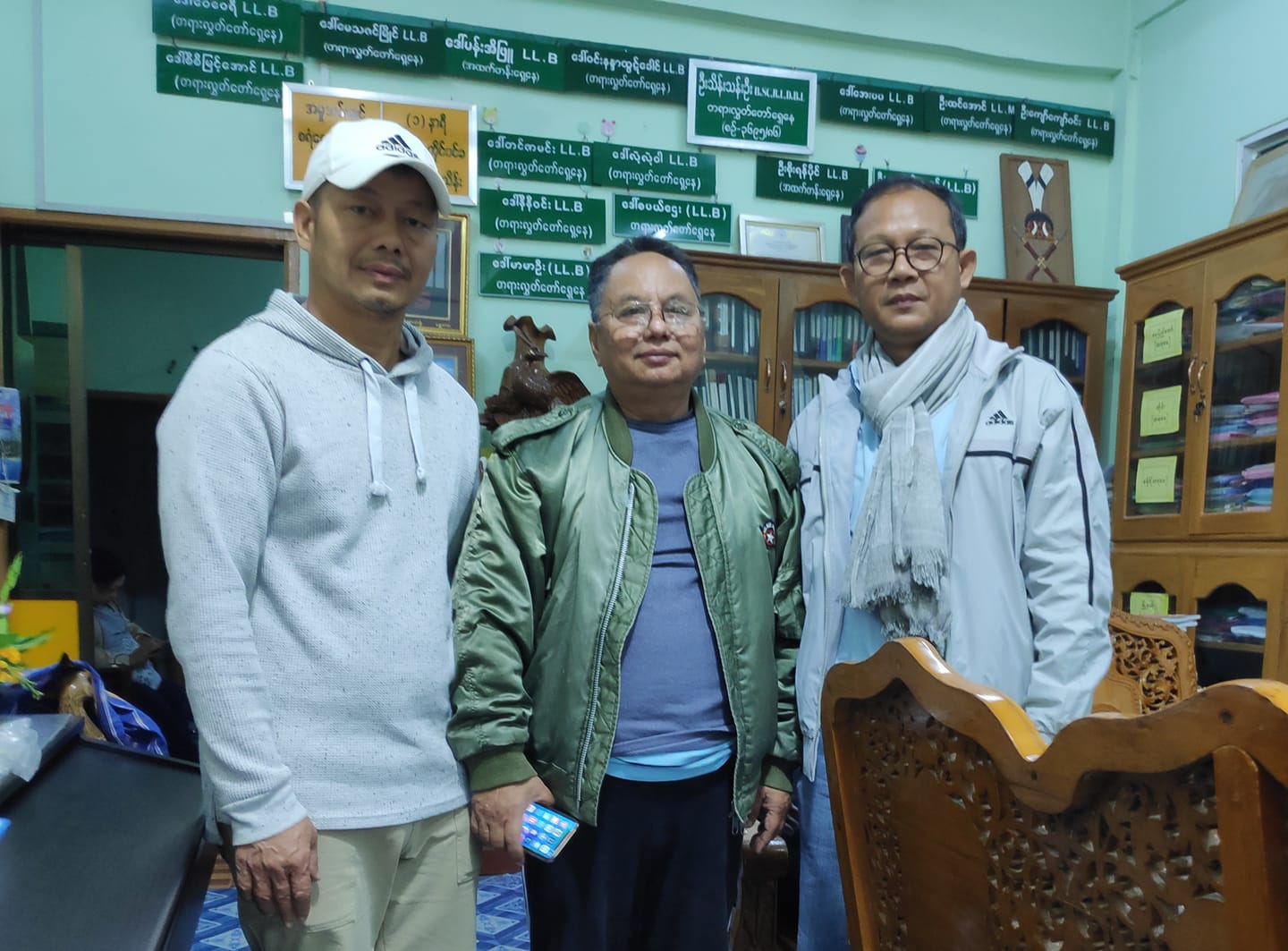 ဗစ်တိုးရီးယားနာမည်နှင့် အချက်အလက် ထုတ်ဖော်သူများကို တရားစွဲရန် အမှုအပ်