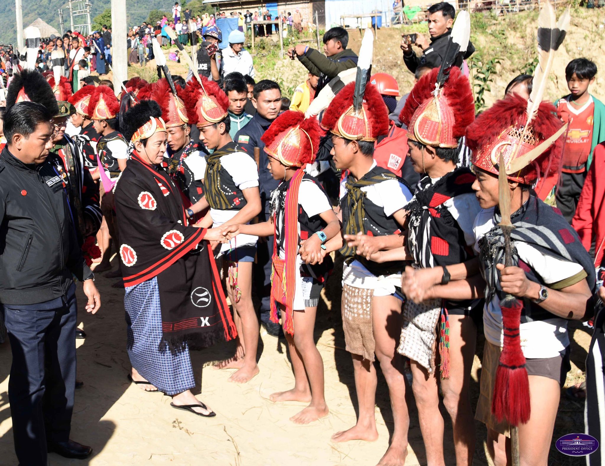 နာဂရိုးရာ နှစ်သစ်ကူးပွဲတော်  သမ္မတ ဦးဝင်းမြင့်တက်ရောက်ဆင်နွှဲ (ဓာတ်ပုံ) 