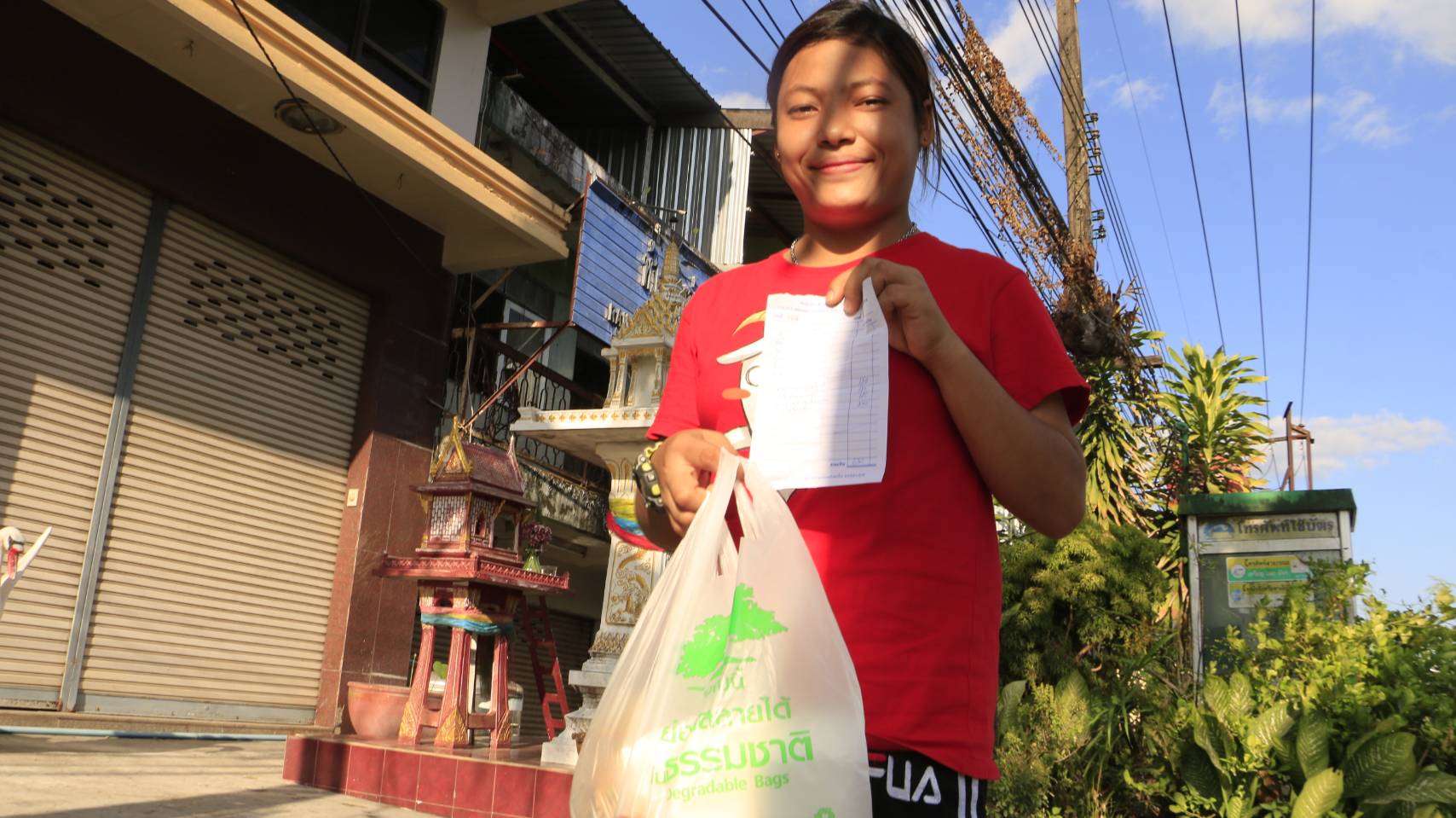ရိုးသားသည့် မြန်မာအိမ်အကူမိန်းကလေး ထိုင်းလူမှုကွန်ရက်တွင်ချီးကျူးခံရ