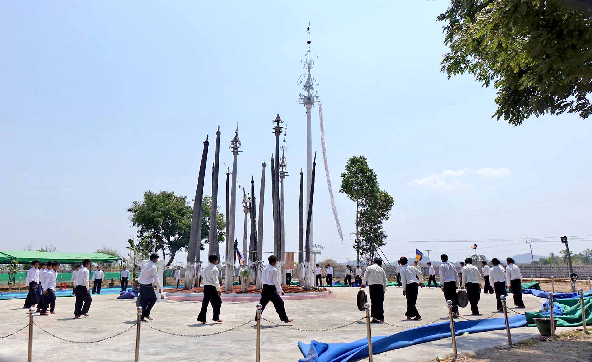 သွေးချင်းတို့ရဲ့ပွဲတော်တွင် ကယားရိုးရာ တံခွန်တိုင် စိုက်ထူမှု ကယားလီဖုလူငယ်အဖွဲ့ ကန့်ကွက်