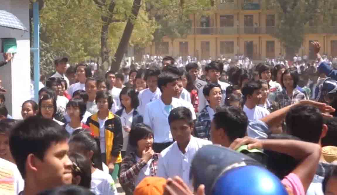 စစ်ကိုင်းတိုင်းတွင် တက္ကသိုလ်ဝင် စာမေးပွဲ ဖြေဆိုမည့်သူ  ၁၂၀၀၀ ကျော်တိုးလာ