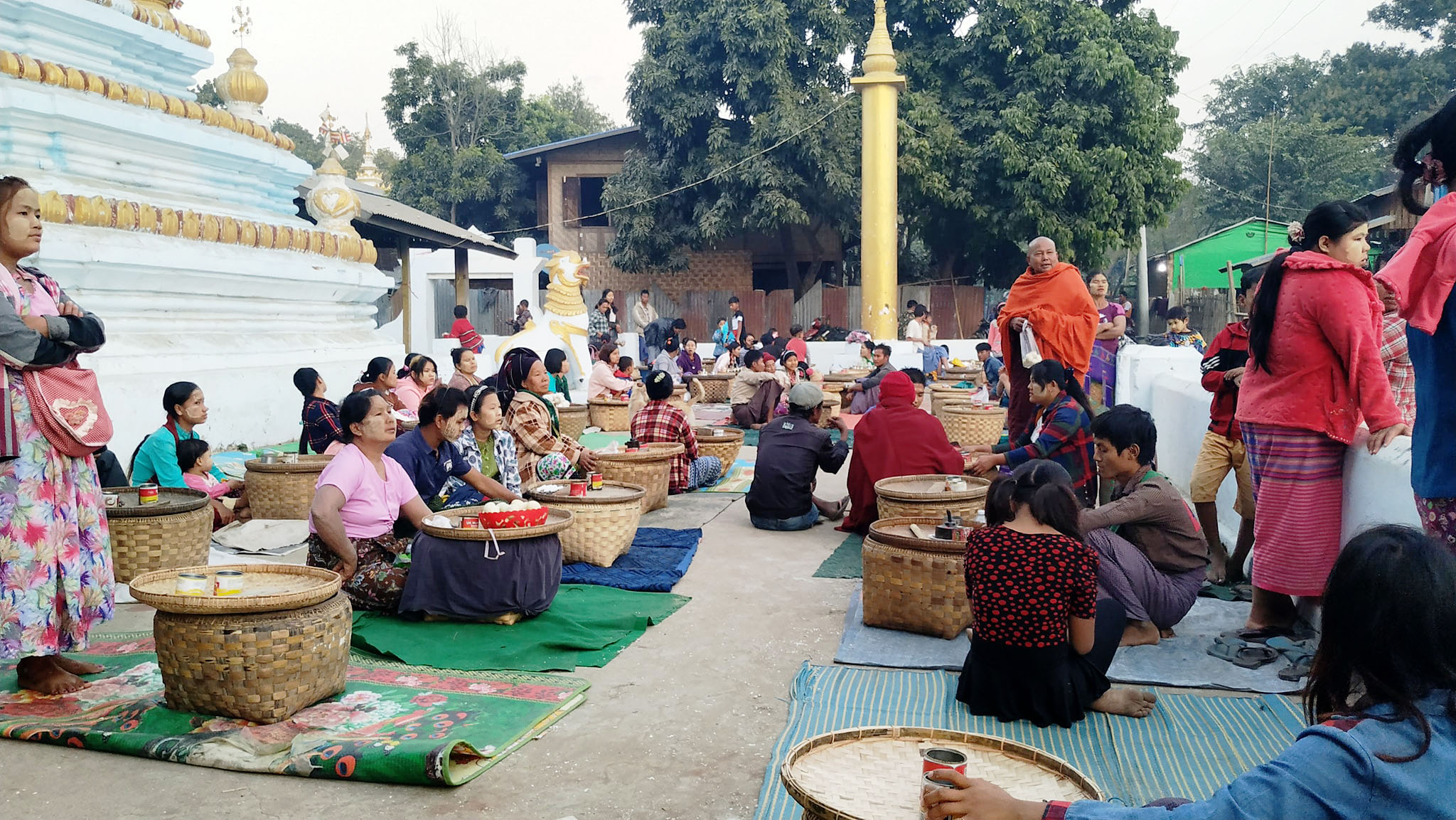 စစ်ကိုင်းမြို့က ဘဲဥထုပွဲတော် (ဓာတ်ပုံ)