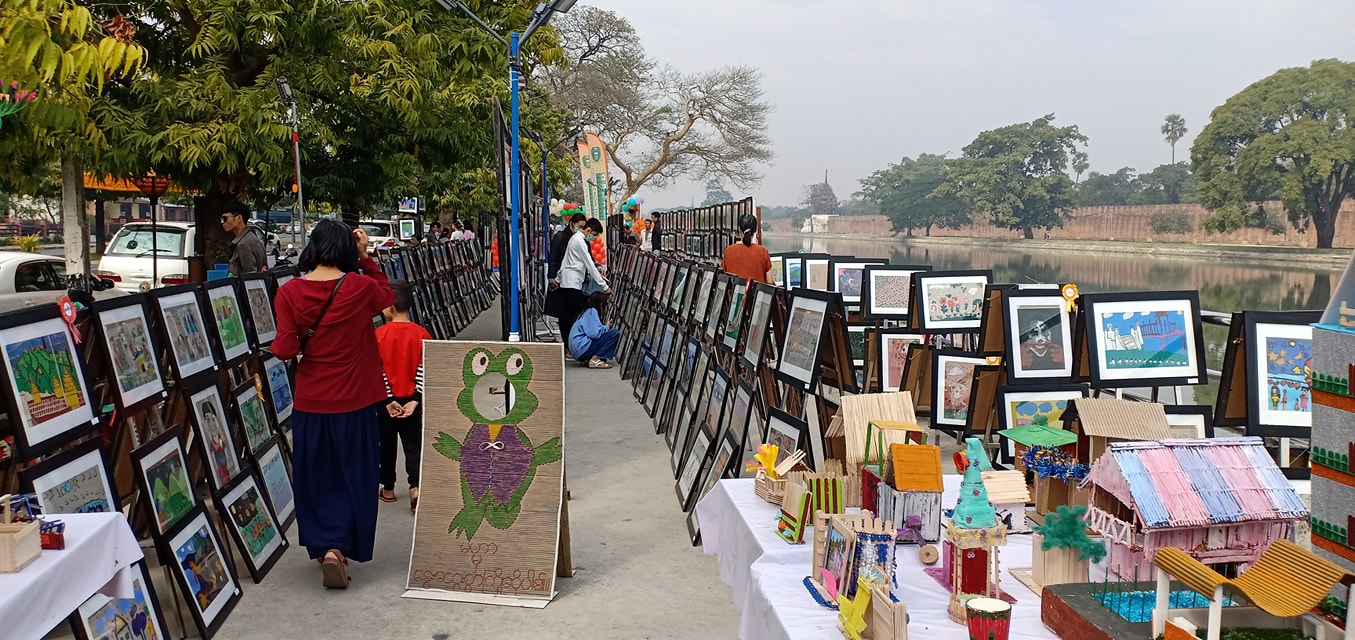 Kg တန်းမှ နဝမတန်းအထိ ကျောင်းသားများ ရေးဆွဲထားသည့် ပန်းချီကား ၈၀၀ ကျော်ပြသ