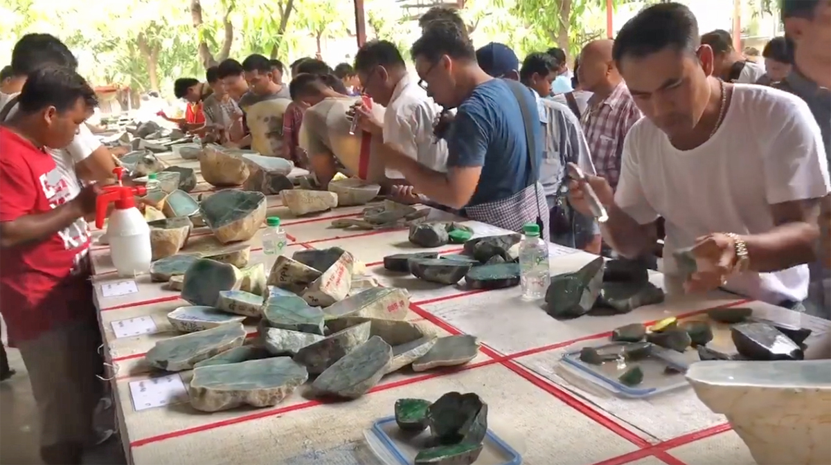 ကိုရိုနာဗိုင်းရပ်စ်ကြောင့် ကျောက်စိမ်းဈေးကွက်ထိခိုက်နိုင်ဟု ကျောက်မျက်အသင်း ပြော