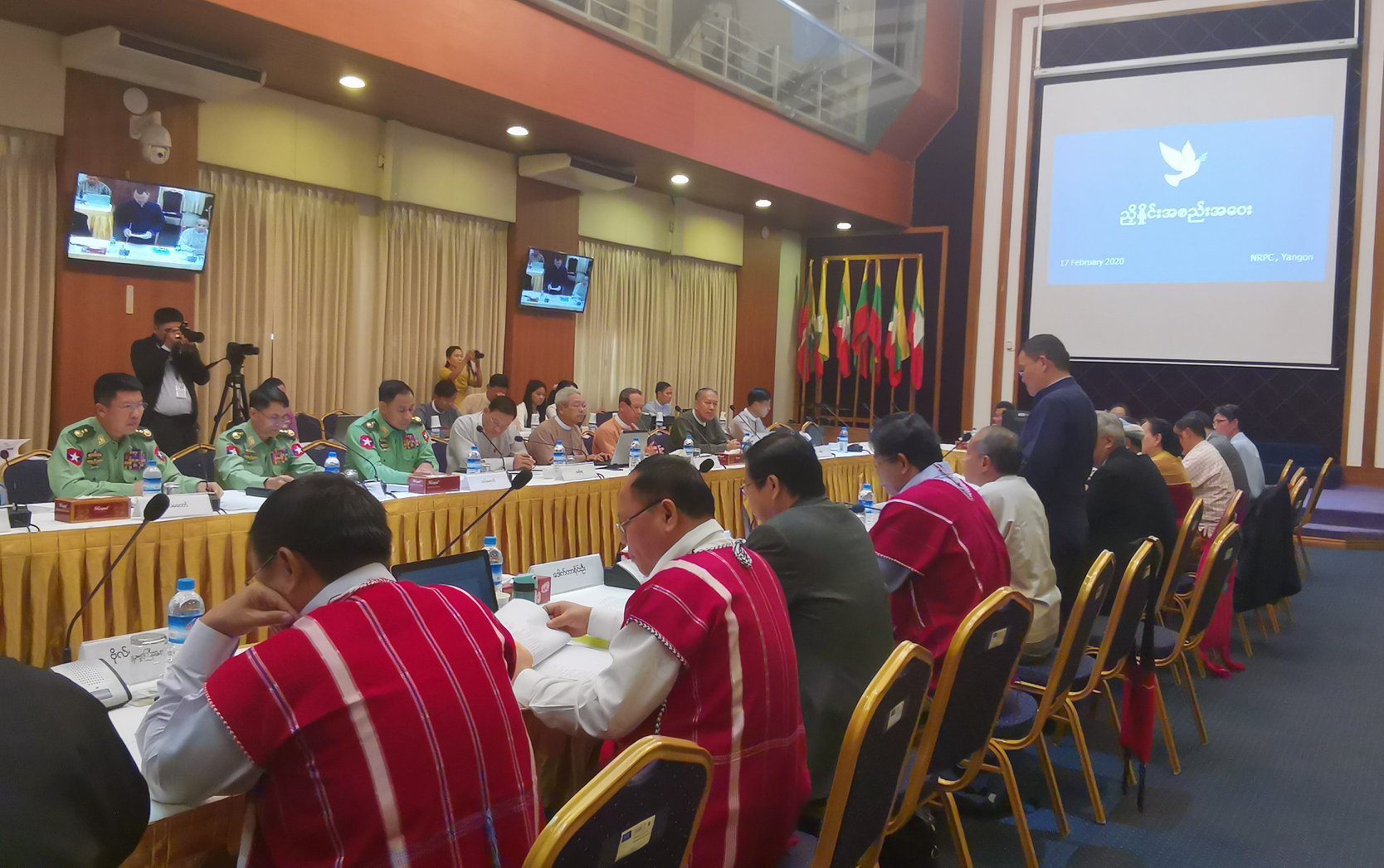 နိုင်ငံရေးဆွေးနွေးမှု မူဘောင်ကို UPDJC အစည်းအဝေးတွင် ပြန်လည်ပြင်ဆင် အတည်ပြုမည်