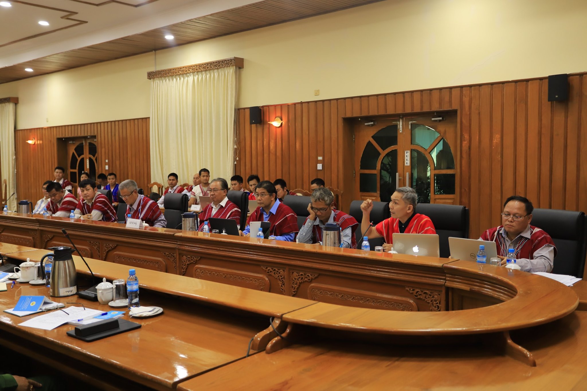 အပစ်အခတ်ရပ်စဲရေး ခိုင်မာစေရန်  ကေအန်ယူနှင့် တပ်မတော် တွေ့ဆုံဆွေးနွေး